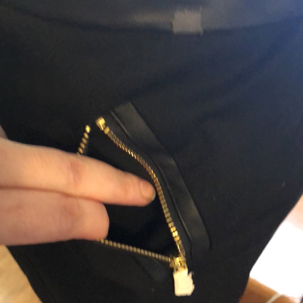 Black Express Skirt Never Worn - Picture 3 of 9
